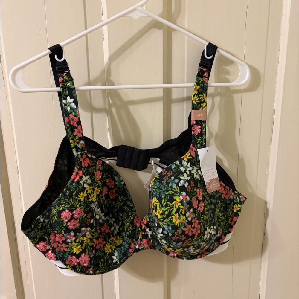 44C Cacique (Lane Bryant) Goddess Floral Bra with Black Accents New with tags